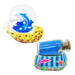 <span class=keywords><strong>ลูก</strong></span>โลกหิมะเรซิ่นรูปโลมาเพ้นท์มือ ขนาดเล็ก 35 45 65 มม. ประดับกลิตเตอร์ ของที่ระลึกสำหรับธีมชายหาดหรือทรอปิคอล - Product Image 2