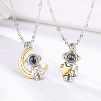 Colliers de la saint-valentin, bijoux assortis d'astronautes de la lune, 100 langues, I Love You Couple, colliers jumelles