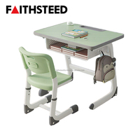 Ensemble bureau et chaise pour enfants bleu clair avec pieds en métal en forme de C, hauteur réglable et base à quatre points pour une utilisation en classe