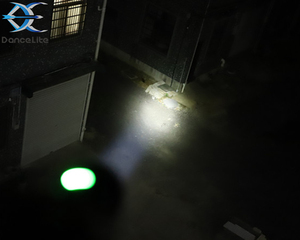 Oem thép không gỉ đầu 18650 USB Sạc đèn pin trực tiếp Sạc đèn pin SST-20 1000Lumens ánh sáng trắng - Product Image 6