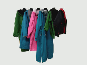 Parka de natation fluorescente personnalisée avec logo, robe de changement imperméable et sèche pour hommes et femmes, plage, piscine - Product Image 6