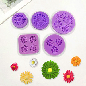 Molde <span class=keywords><strong>de</strong></span> Silicona para Hornear Pasteles <span class=keywords><strong>con</strong></span> Forma <span class=keywords><strong>de</strong></span> Flor <span class=keywords><strong>de</strong></span> Margarita Pequeña, Molde <span class=keywords><strong>de</strong></span> Silicona para <span class=keywords><strong>Fondant</strong></span> <span class=keywords><strong>de</strong></span> Girasol y Crisantemo, Molde <span class=keywords><strong>de</strong></span> Silicona para Dulces y Chocolate - Product Image 3