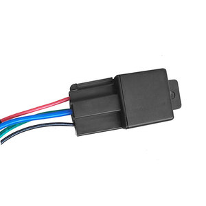 CJ720 coche <span class=keywords><strong>de</strong></span> la batería del vehículo <span class=keywords><strong>de</strong></span> seguridad en tiempo Real el seguimiento <span class=keywords><strong>de</strong></span> gps tracker vehículo barato - Product Image 2