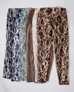 Nuevos pantalones de Yoga de entrenamiento de cintura alta con estampado de serpiente Leggings deportivos Fitness Levantamiento de glúteos Leggings de gimnasio Para Mujer Push up - Product Image 6