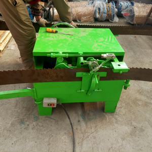 Équipement automatique de meulage et de remplissage des dents de scie à bois - Product Image 3