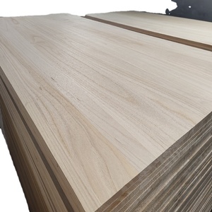 Bois de Paulownia naturel massif, sans nœuds et sans variation de couleur. - Product Image 1