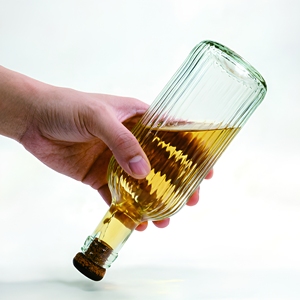 Bouteille à liqueur en verre transparent personnalisée <span class=keywords><strong>de</strong></span> 500 ml, design à rayures verticales, fond épaissi, avec bouchon - Product Image 5