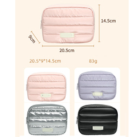 Pochettes cosmétiques matelassées de luxe souples avec logo personnalisé sac de soin de la peau de stockage de maquillage sac de maquillage portable à fermeture éclair de voyage