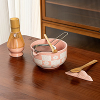 Ensemble de thé matcha japonais en céramique, boîte rose à 7 pièces, motif carré à carreaux, petites fleurs de cerisier, filtre, boîte cadeau