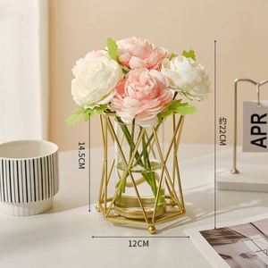 Vase en verre et métal de style nordique créatif, luxe léger, pour bureau, en fer forgé, pour arrangement de fleurs séchées ou artificielles, idéal pour la maison et le salon. - Product Image 4