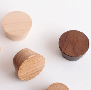 Composants de cuisine en bois massif (charnières/boutons) - Product Image 6