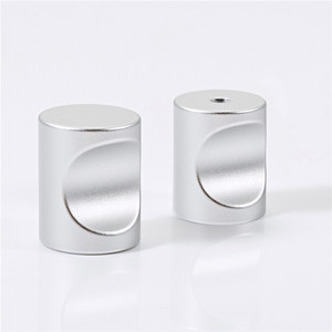 Manijas Cilíndricas para Gabinetes de Aluminio, Acabado Negro Mate Cepillado, Diseño Minimalista, 855 Pequeño, 855 Grande, 1008 Duradero - Product Image 1