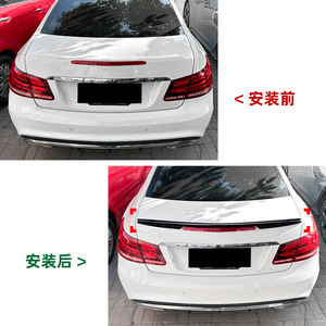 Aileron arrière pour Mercedes-Benz Classe E Coupé, finition noir piano, texture carbone, ABS, becquet de coffre type « ducktail », 2009-2016 - Product Image 4