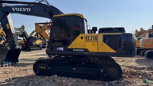 Excavadora Volvo EC210 usada, motor original, alta calidad, bajo índice de fallos, pocas horas de trabajo, ideal para alquiler. - Product Image 1