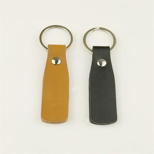 High Quality Customized Logo New Style Double-Sided Leather Keychains Colorful Car Metal Pendant Car Keychains