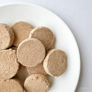Friandises pour chats et chiens : Galettes de jaune d'œuf lyophilisées, naturelles, riches en protéines, sans céréales, pour régime alimentaire <span class=keywords><strong>cru</strong></span>, vente en gros OEM en vrac - Product Image 5