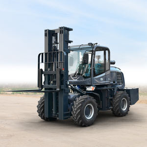 מלגזה שטח 2.5 טון 4x4 עם הנעה לכל ארבעת הגלגלים למשטחים לא מרופדים שונים, ניתנת להתקנת אביזרים. - Product Image 2