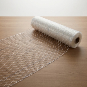 Rete in HDPE Lavorata a Maglia con Linea di Avvertimento, Pellicola Estensibile Morbida Lucida per Imballaggio di Mais e Mangimi, Facile Monitoraggio e Taglio - Product Image 1