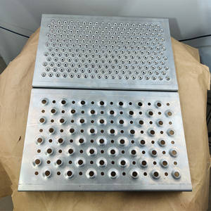 Rejilla de Seguridad Antideslizante Personalizada de Fábrica, Malla Metálica Perforada, Galvanizada en Caliente, para Pasarelas - Product Image 6