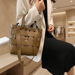Nuevo Bolso de Hombro de Cuero Tejido con Diseño Vintage para Mujer, con Cierre de Cremallera, Correa Única, para Viajes, Primavera, Otoño, Todas las Temporadas - Product Image 2
