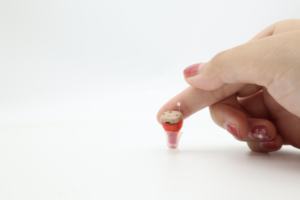 סיוע שמיעה ב-אוזן נטענת עם חיי סוללה ארוכים & גוזם נהדר למכירה מקוונת קלה לשימוש - Product Image 3