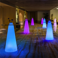 À la mode de haute qualité Bar Commercial Cocktail Discothèque Durable Verre Trempé En Plastique Personnaliser Led Table