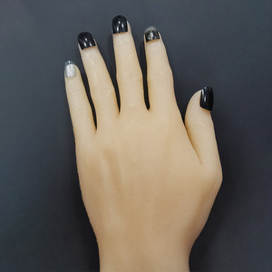 แบบจำลองมือซิลิโคนนิ่มสำหรับฝึกสัก<span class=keywords><strong>ลาย</strong></span>เล็บ  แบบมือจำลองที่สมจริงและยืดหยุ่น ใช้สำหรับฝึกแสดงผลงาน เหมาะสำหรับร้านเสริมสวยและผู้เริ่มต้น - Product Image 3