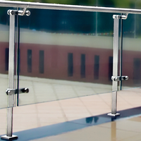 Balustrade de balcon en verre balustrade d'escalier piscine matériel de clôture accessoires en acier inoxydable support de bras araignée