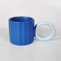 2024 Couleur glaçure poignée ronde ins design céramique café cadeau tasse grès tasse