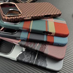Coque <span class=keywords><strong>de</strong></span> téléphone magnétique à motif animalier montagne enneigée et écossais pour iPhone 17 Pro Max, compatible avec les coques <span class=keywords><strong>de</strong></span> protection Skin Sense pour iPhone 16 et 15 - Product Image 4