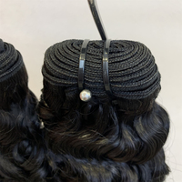Vendor Grosir Rambut Manusia Mentah Kamboja Keriting Burma 100% Tanpa Proses, Bundel Rambut Keriting Burma Virgin dengan Kutikula Tersusun Rapi