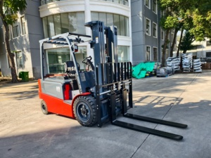 Надежный 4T Электрический вилочный погрузчик усовершенствованная система управления батареей и последовательная выходная мощность - Product Image 3