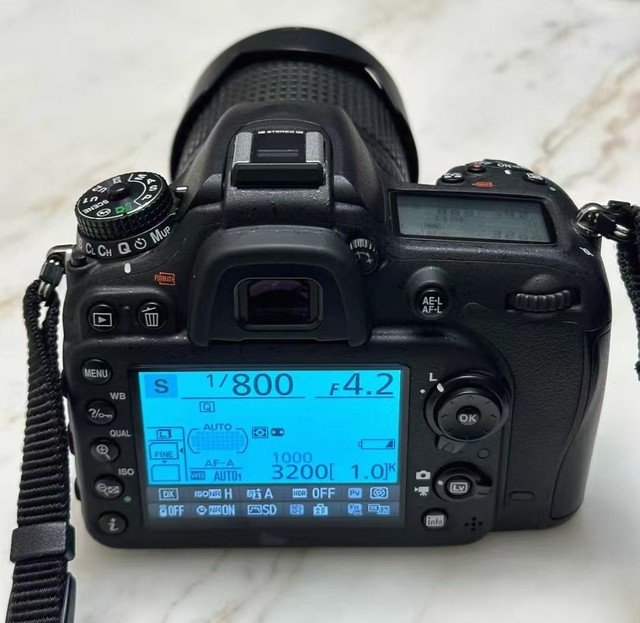 Used 6.0fps Continuous Shooting Digital Camera Nikkon D7100 Kit 18-140mm Lens Complete Camera Set