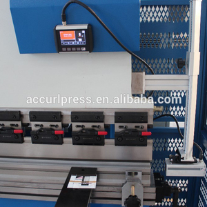 Presse plieuse synchronisée Accurl 3200 mm NC pour tôles, avec commande DA41T, pour l'industrie de la construction (acier) - Product Image 2