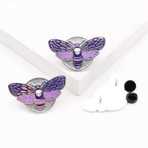 Broche créative en métal et en émail, épingle à revers, dessin animé, grand miel et abeille, pour souvenir, nouveauté - Product Image 3