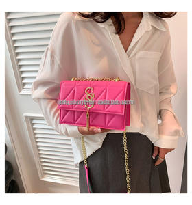 Sac à bandoulière en <span class=keywords><strong>cuir</strong></span> pour femme, tendance 2025, avec chaîne, couleur bonbon d'été, deux sangles - Product Image 5