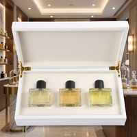 Cadeau de luxe fait à la main personnalisé emballage en bois noir avec couvercle boîtes laquées emballage pour parfum chocolat cigare safran montre
