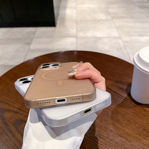 เคสกันกระแทกแบบแข็งสำหรับ iPhone 16/15 Pro Max รุ่น Large Hole Frosted Magnetic Ice Mist 17 Matte Premium PC ป้องกันการตกกระแทก - Product Image 6