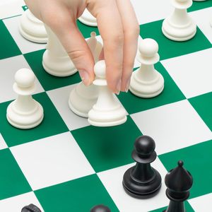 Set 2 in 1 <span class=keywords><strong>Scacchi</strong></span> e Dama, Tappetino Arrotolabile per <span class=keywords><strong>Scacchi</strong></span>, Set da Viaggio Portatile con Borsa per Bambini, Adulti e Principianti - Product Image 5