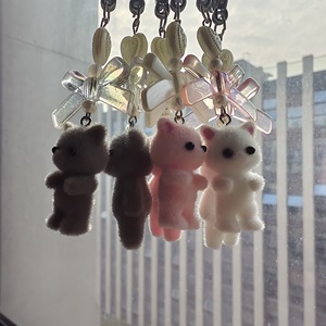 Mignon dessin animé PVC 3D chat porte-clés résine flocage lapin <span class=keywords><strong>pompon</strong></span> porte-clés sac à dos suspendu pendentif fille accessoire chat arc porte-clés - Product Image 3