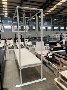 Thương mại Studio khung tùy biến xách tay kim loại màu trắng Trapeze bảng Cadillac Pilates - Product Image 2