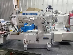 Machine à coudre interlock à cylindre pour T-shirts, modèle DT 600-01CB/EUT/DD, avec fonction de couture et de surjet pour la bordure du col - Product Image 2