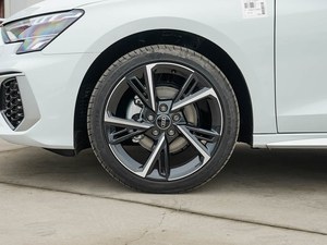 Audi <span class=keywords><strong>A3</strong></span> Sportback 35TFSI de <span class=keywords><strong>Segunda</strong></span> <span class=keywords><strong>Mano</strong></span>, 2022 2023 2024, Modelo Fashion Sport 1.4T Turbo, Bajo Kilometraje, Sedán Compacto de Lujo, Venta al Por Mayor para Exportación - Product Image 5