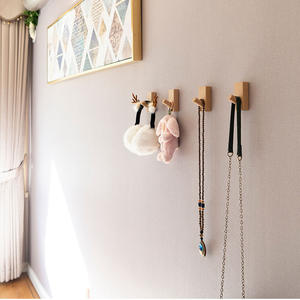 Crochet de manteau en bois massif créatif en bois de noyer noir et de hêtre à un niveau sans trace adhésif montage mural usine en gros - Product Image 2