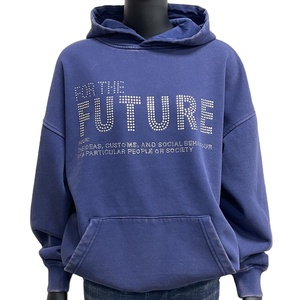 เสื้อฮู้ดดี้ผู้หญิงสไตล์วินเทจสตรีทแวร์ ผ้าโพลีเอสเตอร์/คอตตอนผสม ล้างสีแบบแอซิดวอช พิมพ์ลายพัฟฟ์ แต่งลายซันเฟด ดิสเทรส และประดับด้วยคริสตัล - Product Image 1