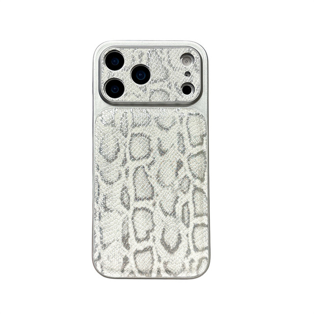 High-End Snakeskin Texture Phone Case Trendy Brand Style Precise Cutouts Full Protection Cover for iPhone 17 Pro 16 Pro Max