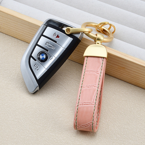 Portachiavi per <span class=keywords><strong>Auto</strong></span> Unisex di Alta Gamma con Fibbia Quadrata, Ciondolo Ecologico in Metallo Leggero, Accessorio Moderno e Semplice - Product Image 3