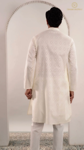 Compre una Kurta de Diseño Royal Cream, Prenda Étnica Elegante, Perfecta para Ocasiones Festivas, Tradicionales y Especiales - Product Image 4