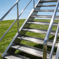 Rampe d'escalier extérieure en acier inoxydable à trous circulaires, design moderne, taille et couleur personnalisables, garde-corps de sécurité résidentiels