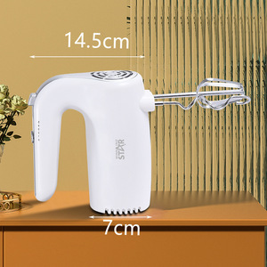 Batteur à main électrique Winning Star 150W pour fouetter, pâtisser et mélanger, blanc - Product Image 3